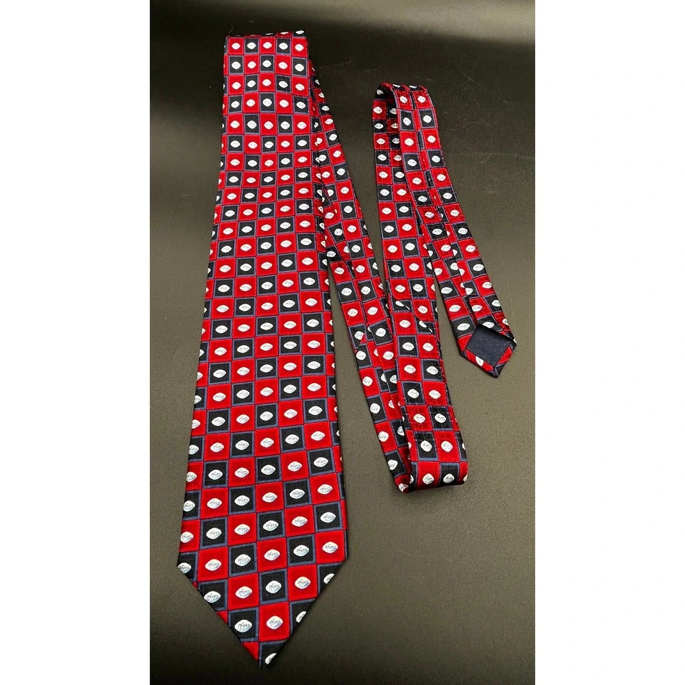 Pfizer Pill‎ Necktie Red Blue Geometric 100% Silk Mens Business Fashion Logo 58